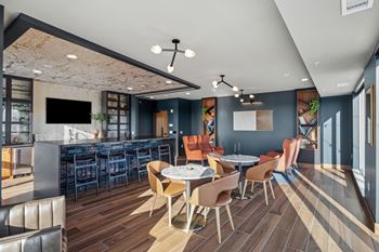 Cocktail lounge & roof deck